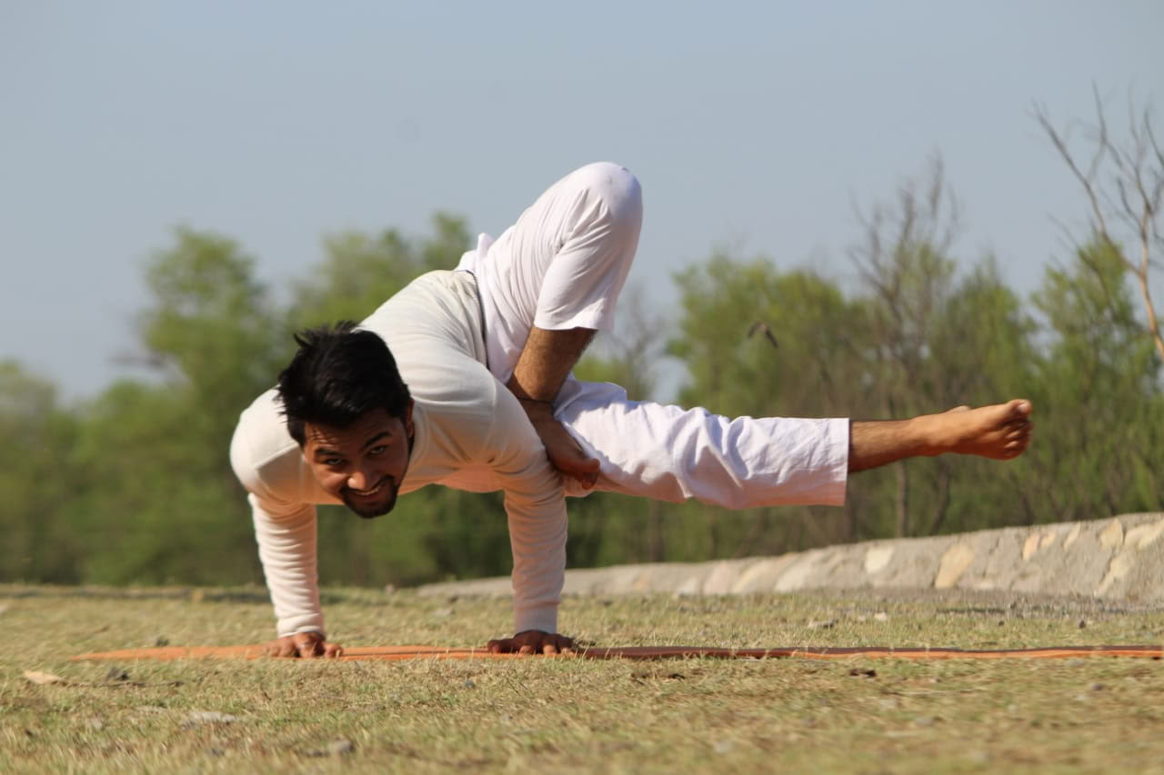 Solens yogalæreruddannelse i Rishikesh - Sun YTTC Rishikesh