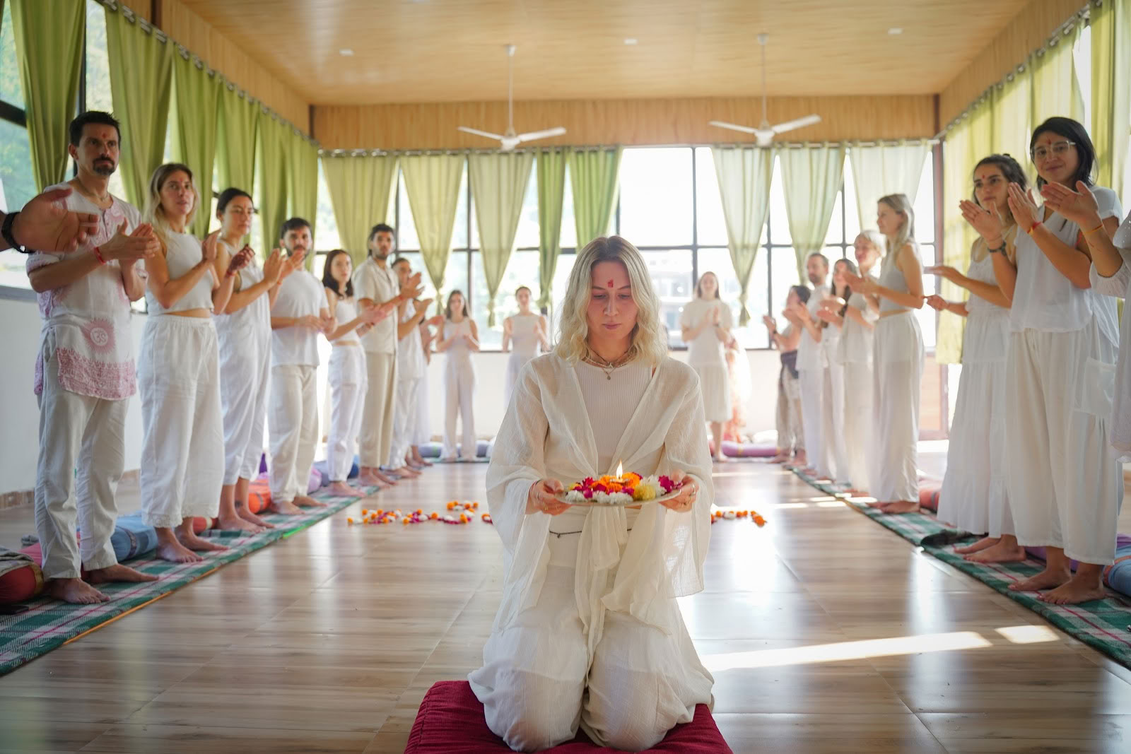 Solens yogalæreruddannelse i Rishikesh - Sun YTTC Rishikesh