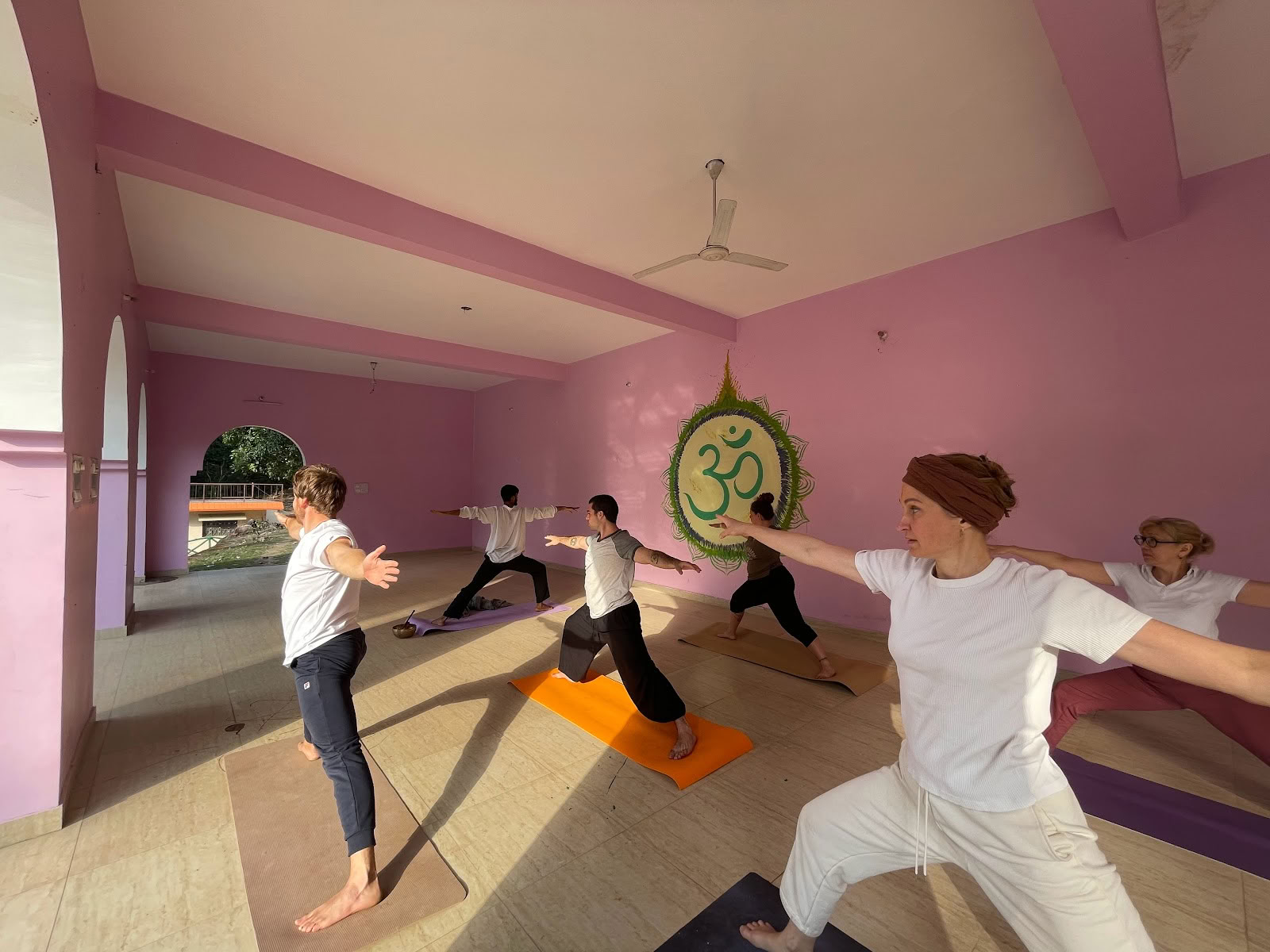 Abhyasa Yogmath | Traditionelt yoga- og meditationsashram i Rishikesh, Indien
