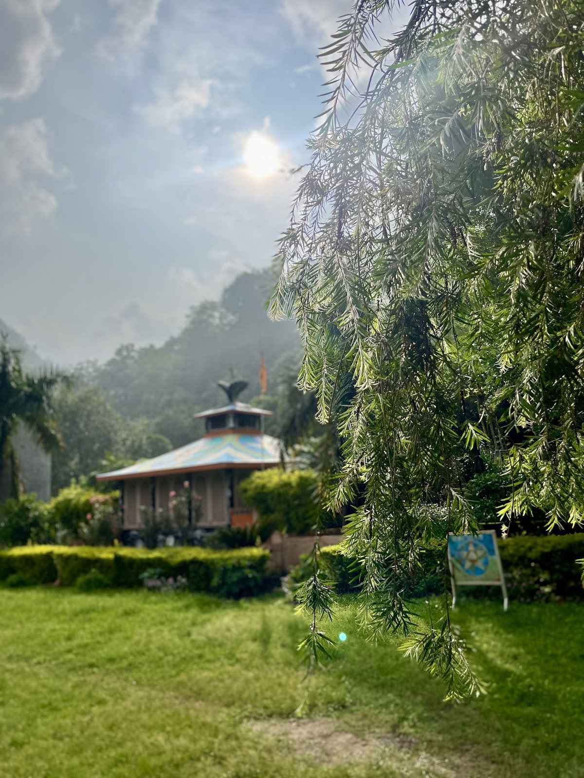 Abhyasa Yogmath | Traditionelt yoga- og meditationsashram i Rishikesh, Indien