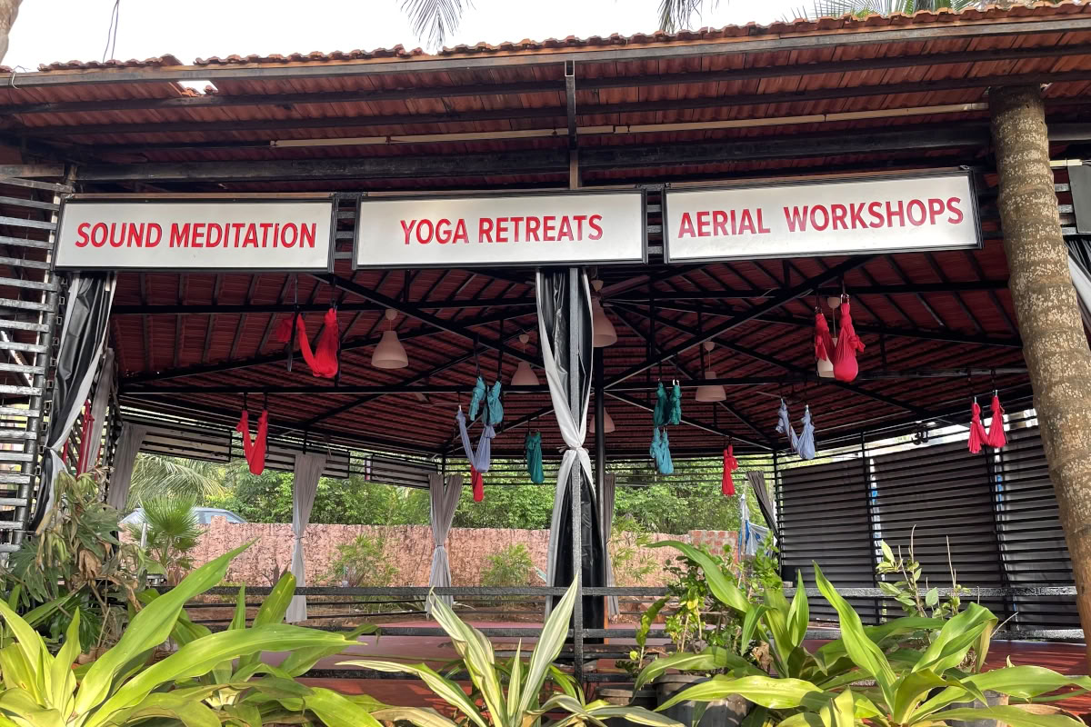 OM Studio Agonda - Aerial Yoga og lydhealing i Goa