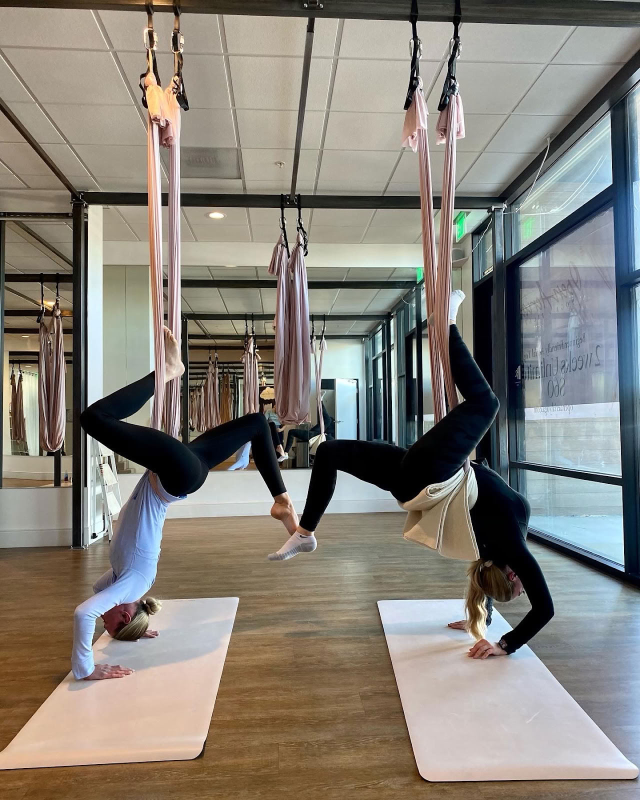 Åben aerial yoga