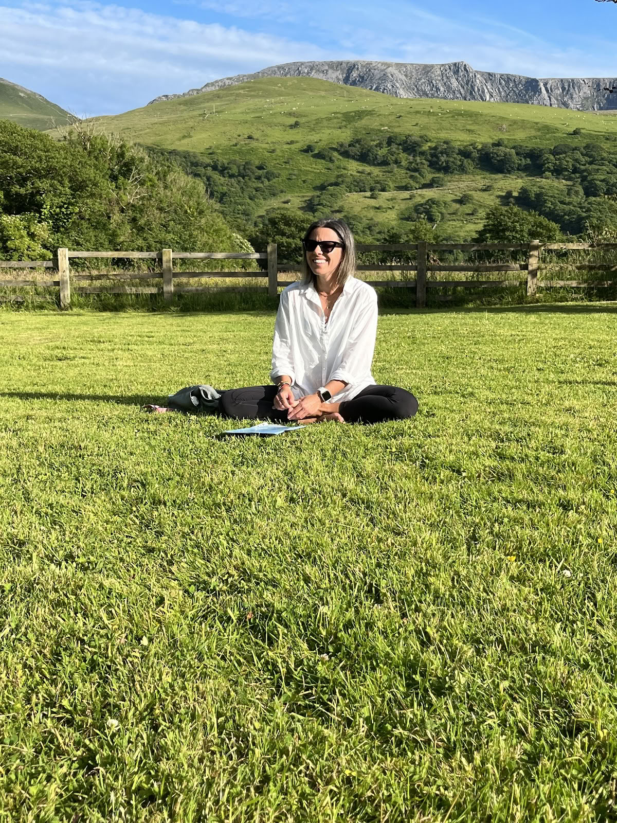 Kundaliniyoga-skole og yogaterapi med High On Yoga