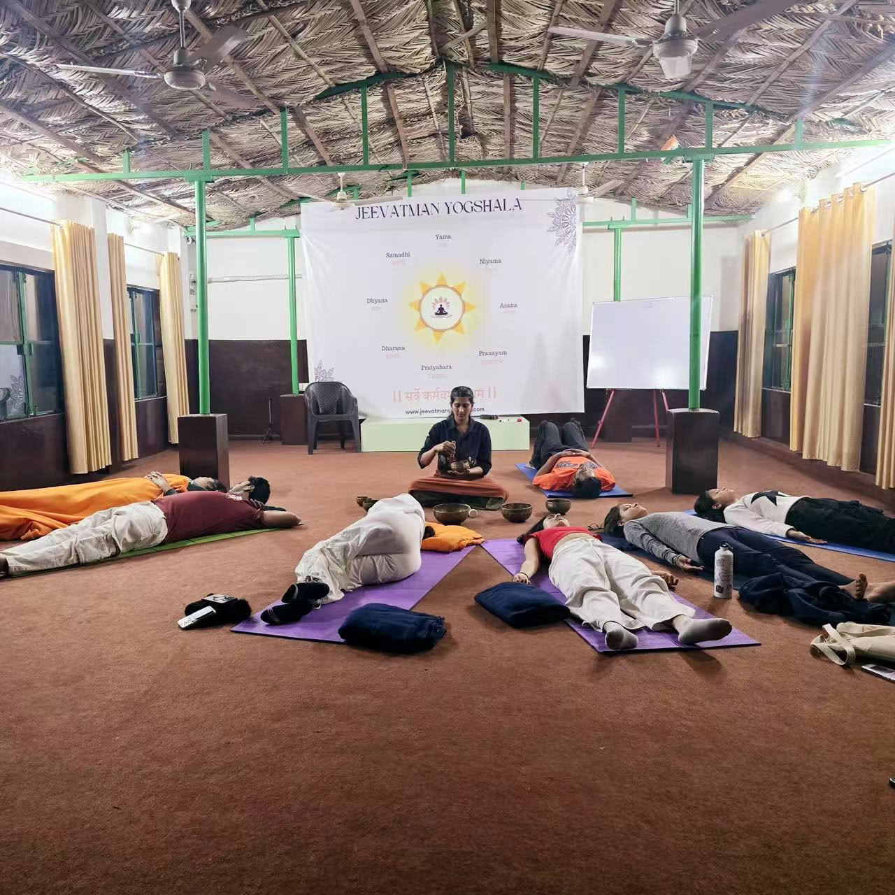Jeevatman Yogshala - Bedste yogaskole i Rishikesh, Indien
