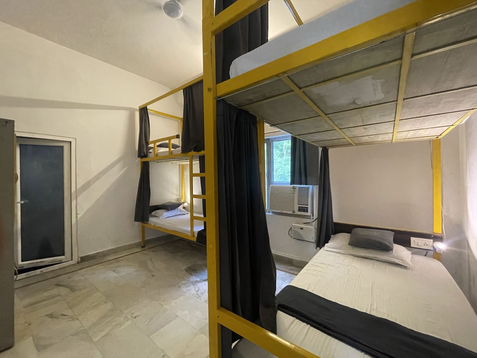 Bunk Ophold CoWorking & Yoga