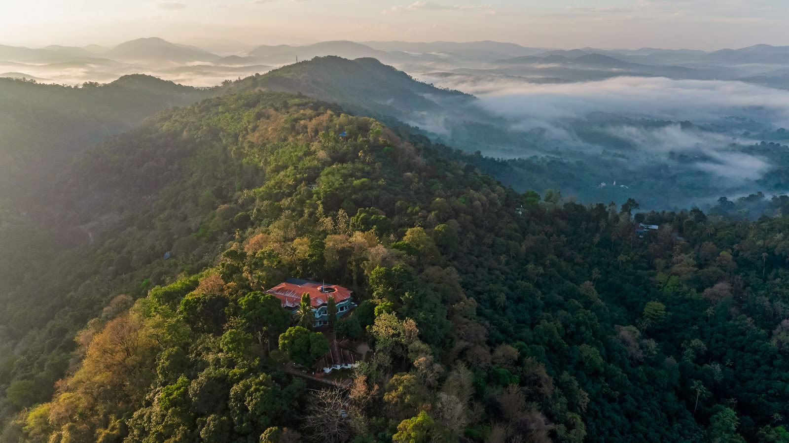Chamundi Hill Palace Ayurveda Behandlingscenter