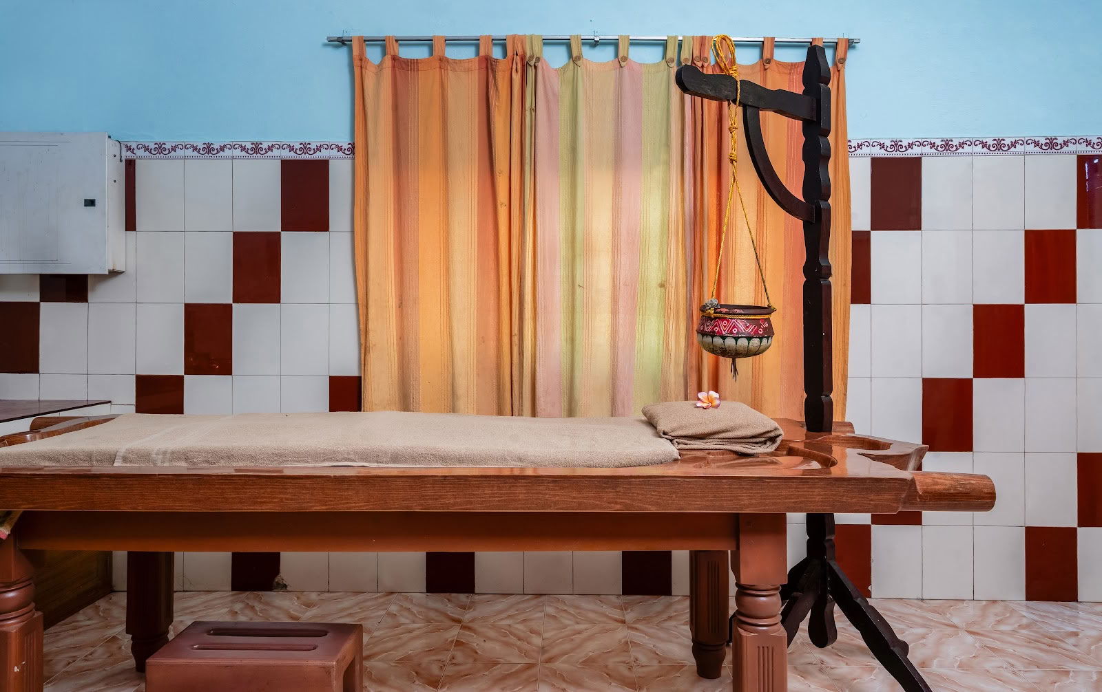 Chamundi Hill Palace Ayurveda Behandlingscenter