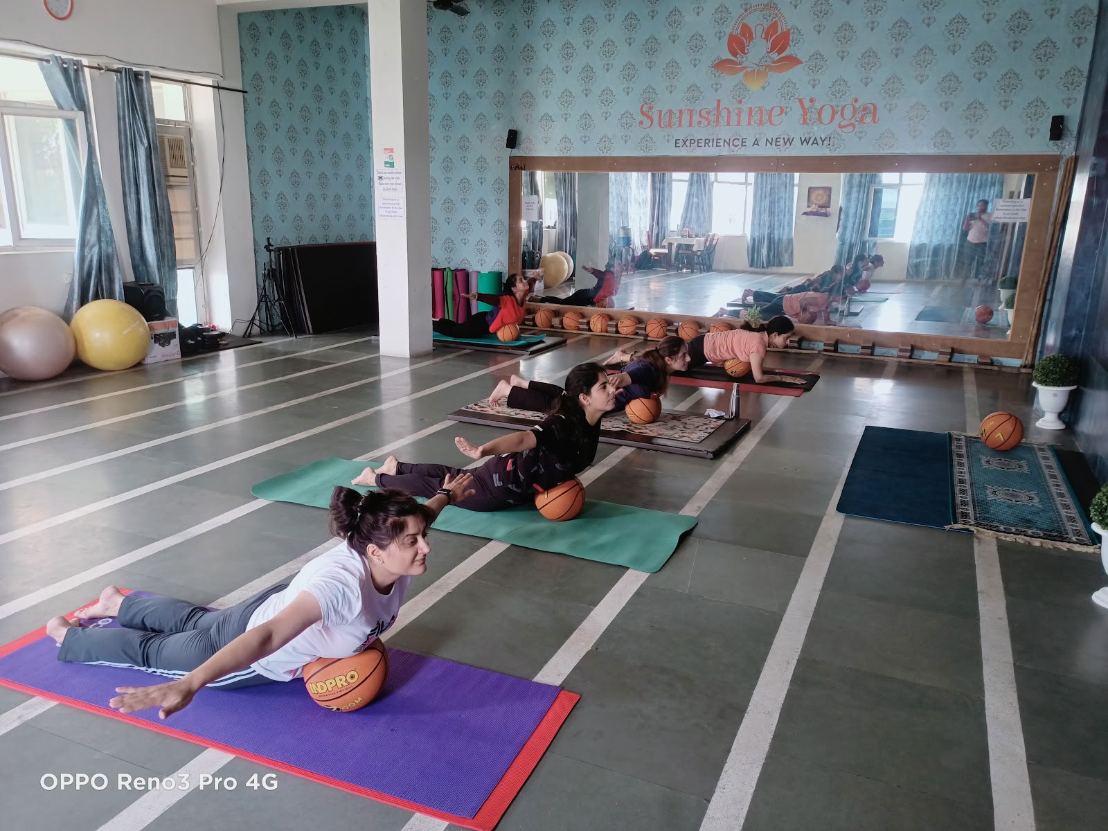 Solskin yoga / Bedste yogaklasser i Amritsar / Yogaklasser i Amritsar / Yoga i Amritsar