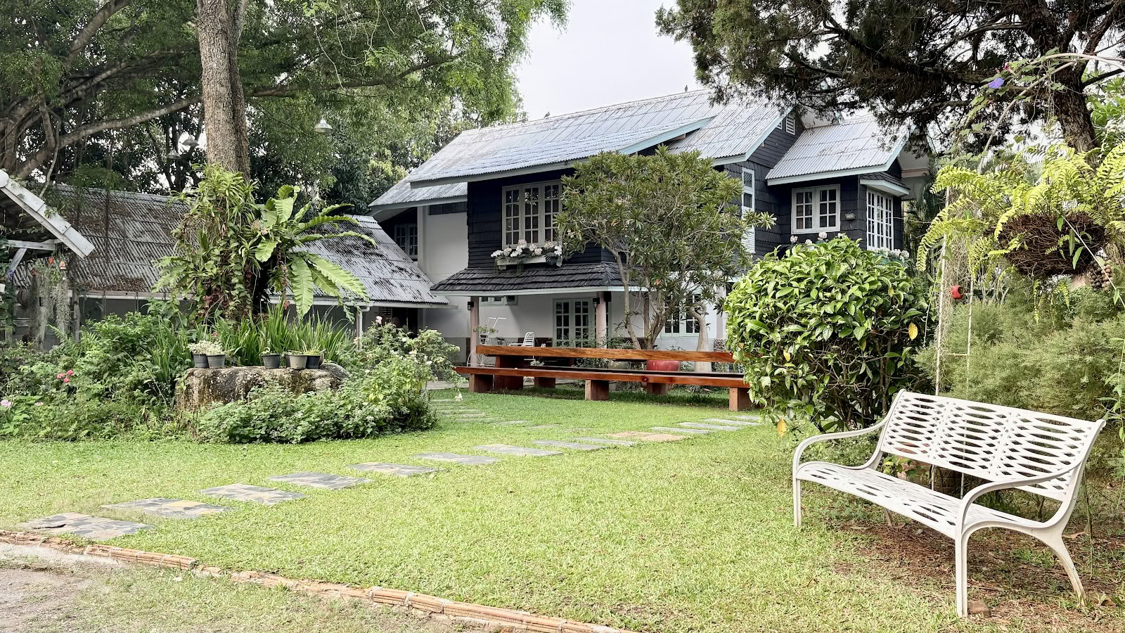Luminaria Yogashala – Yogaskole og yogaretreat Chiang Mai
