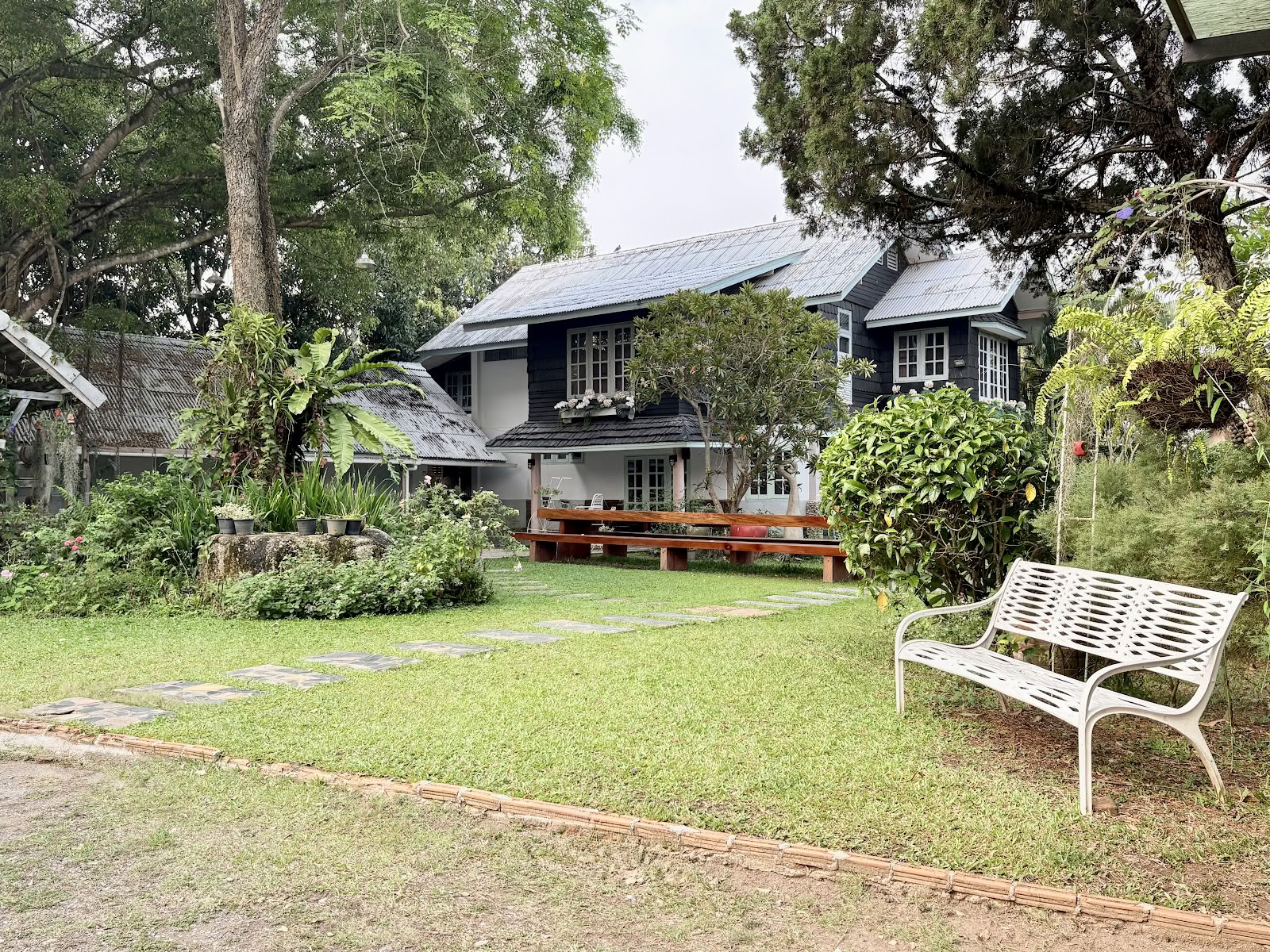 Luminaria Yogashala – Yogaskole og yogaretreat Chiang Mai