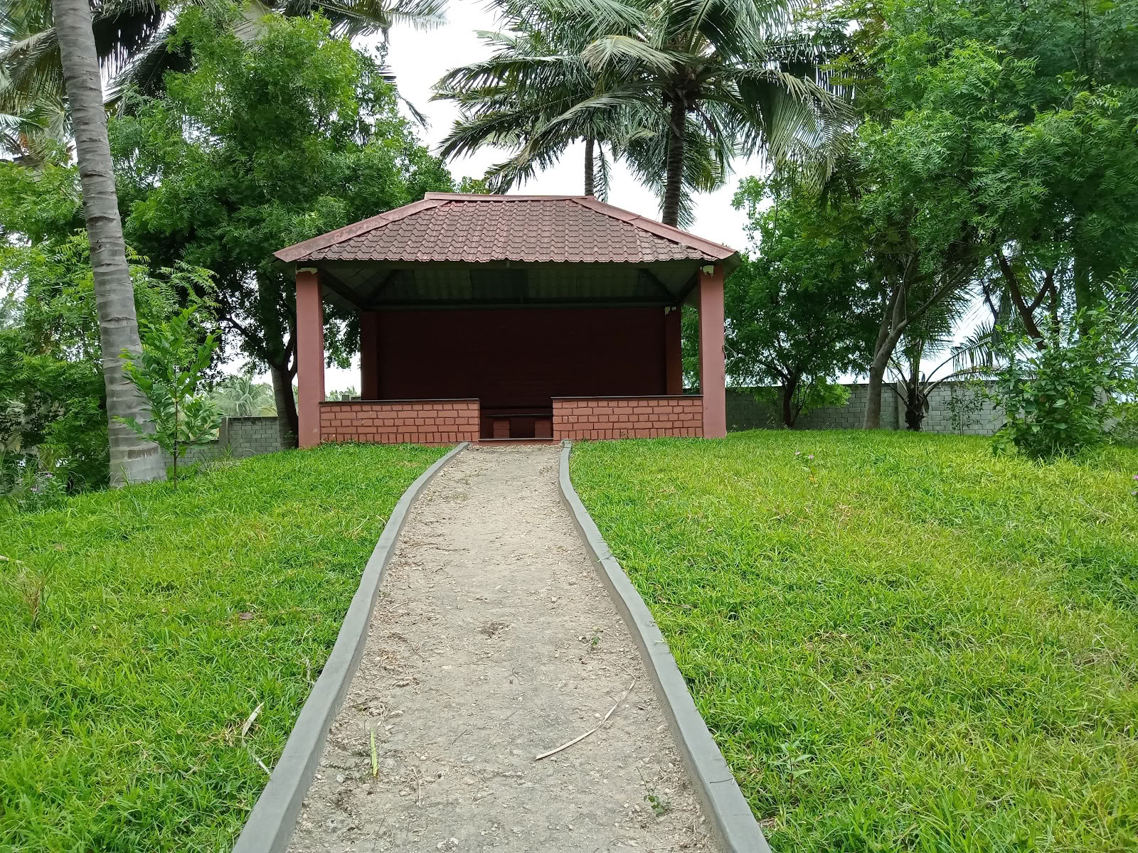 Shri Sivalaya Holistisk Naturligt Helbredelseshospital