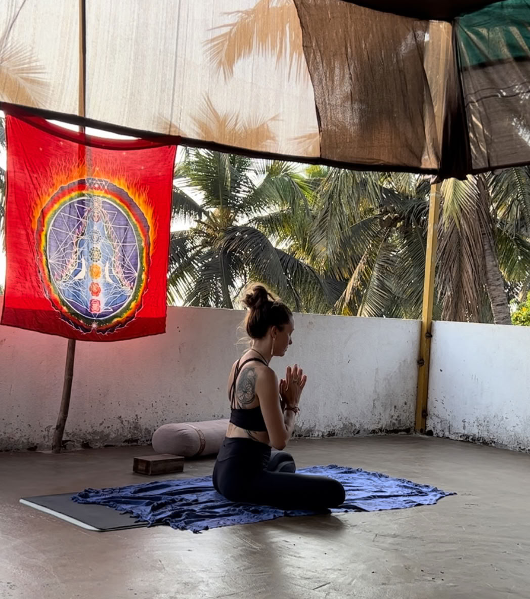 Mahamukti Yoga School | Bedste yogalærerskole i Goa