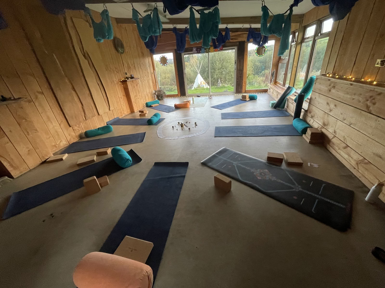 Blomstr og gro yoga