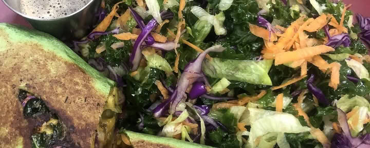 Visdom og velvære -yogacenter / dagspa og iTal Mama vegansk café