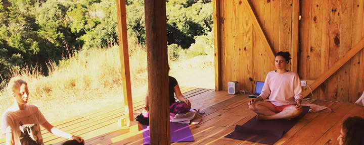 Ocean & Yoga Holistisk Kropsarbejde & somatisk terapi, transformerende retreats, Portugal, Aljezur, Algarve