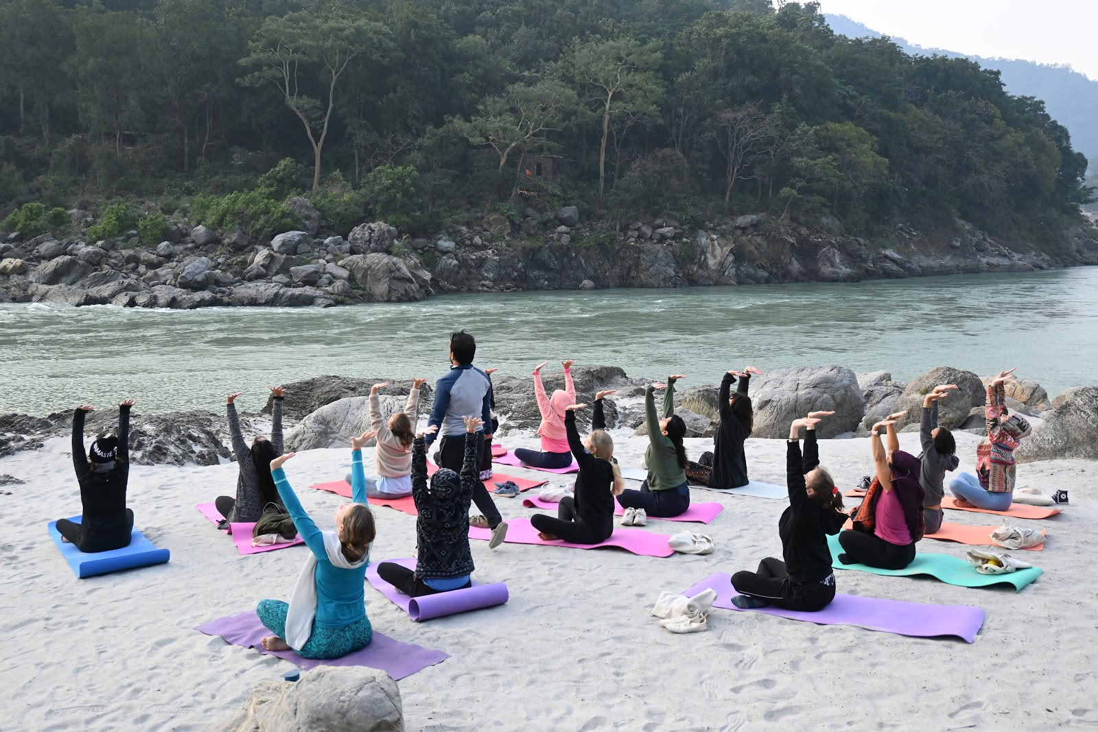 Jiva Yoga Academy - 200 timers, 300 timers yogalæreruddannelse i Rishikesh, Indien