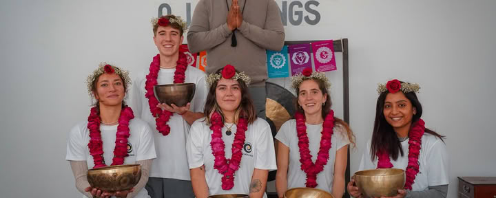 Oj Healings - Rishikesh Sound Healing Træningsakademi
