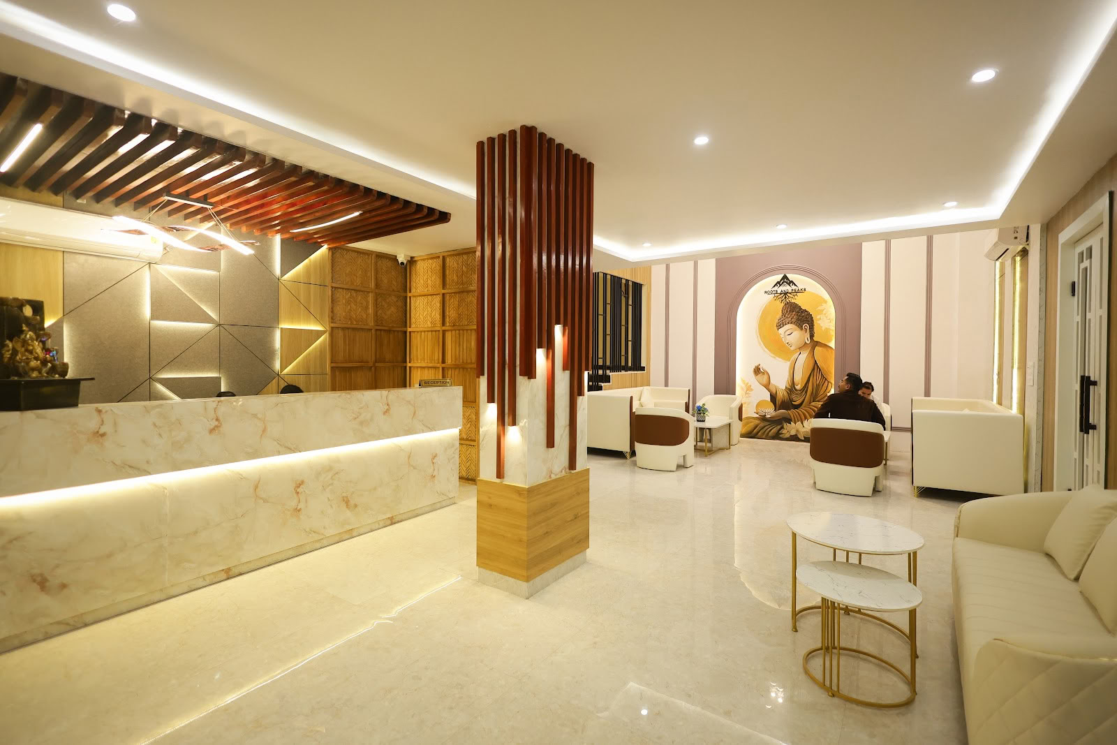 Rødder & Toppe - Luksuriøst yogaretreat & boutiquehotel i Rishikesh