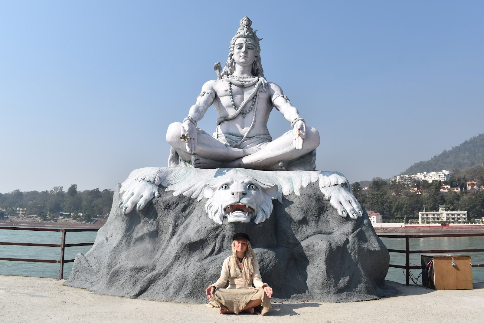 Ægte lykke - meditation i Indien