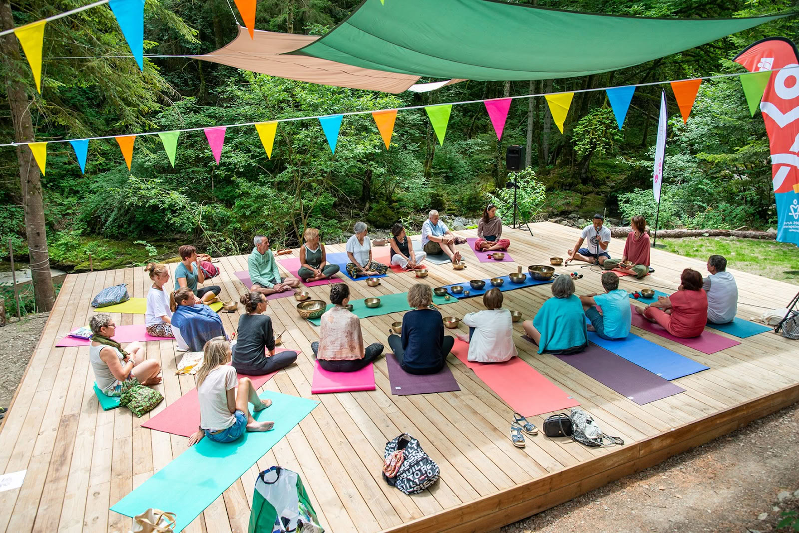 SANSKRITI – Yoga- og meditationsretreatcenter | De franske alper
