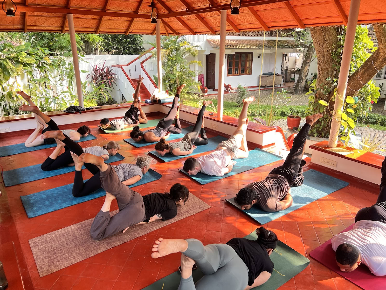 Santhi Skole for Yoga- og Vedantastudier