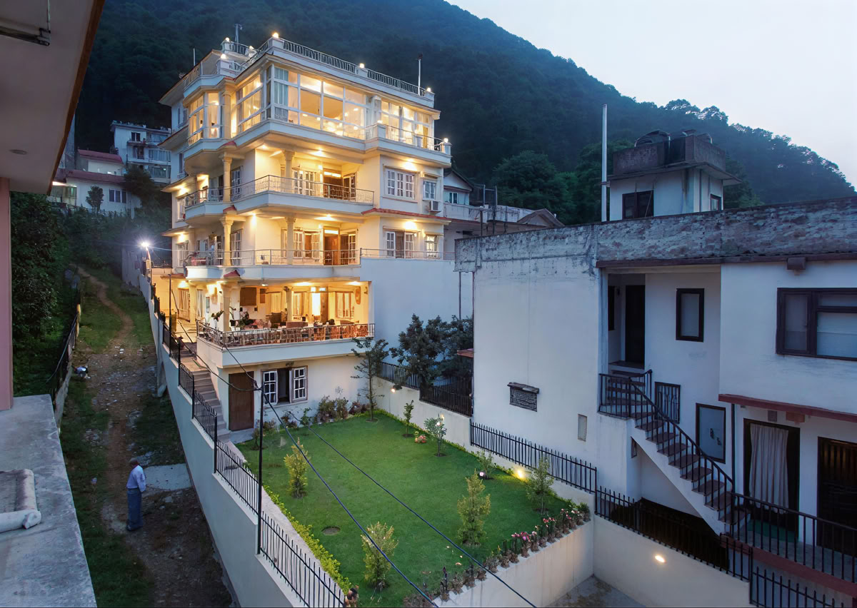 Nepal Yoga Læreruddannelse og Retreatcenter