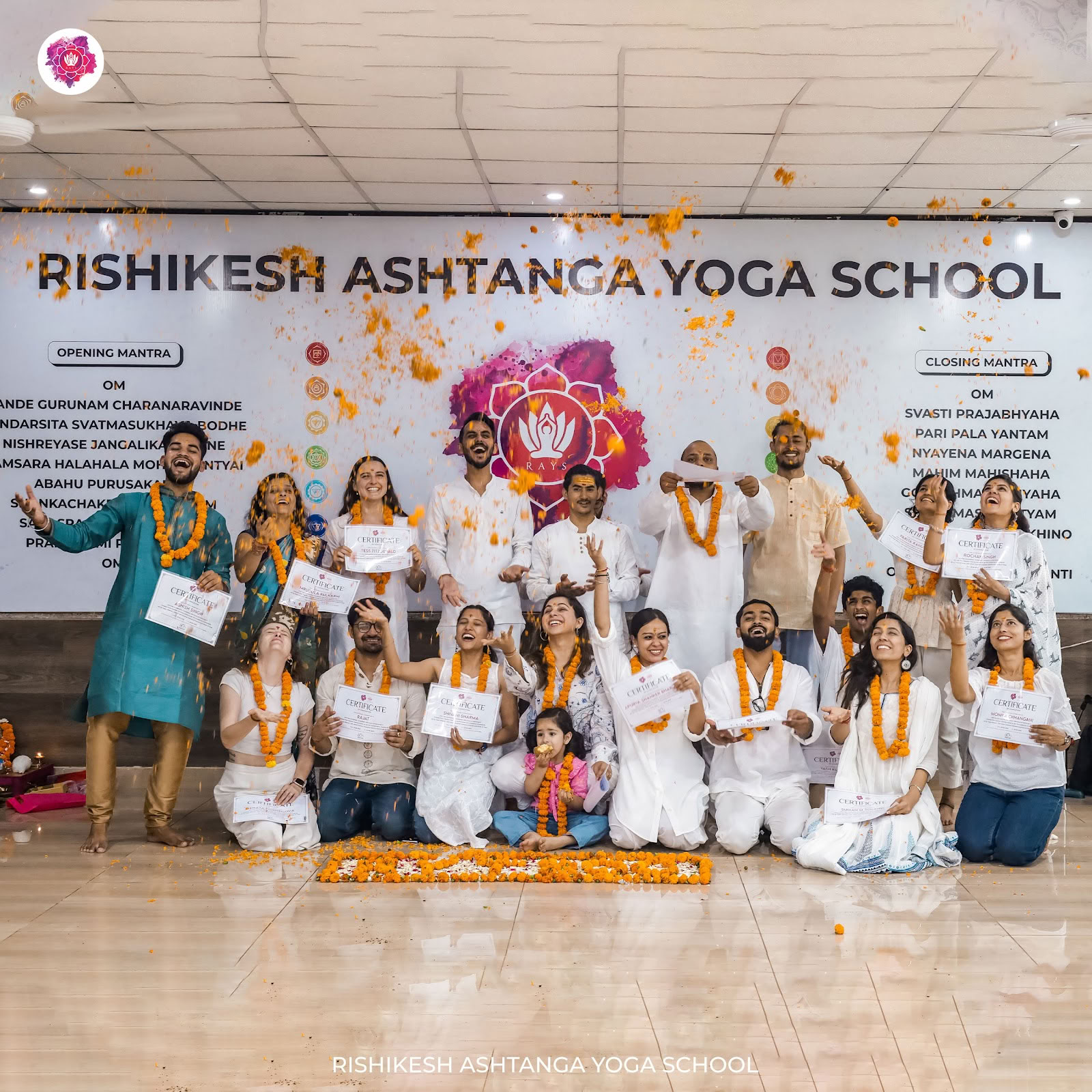 Rishikesh Ashtanga Yogaskole - Yoga TTC i Rishikesh