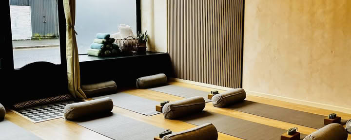 Joy Yoga Wellness Studio – infrarødt opvarmet yoga