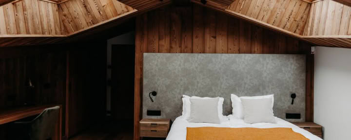 Main Chalet Room 16