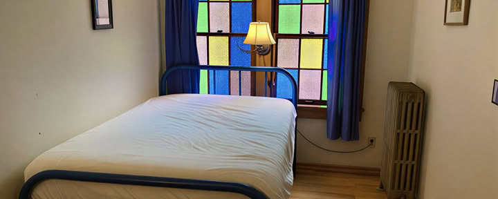 Lodge Room (1 full bed)