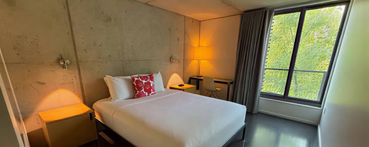 Private Room with Bath in the Annex